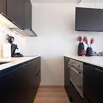 Lovely With Sea-views Apartment *