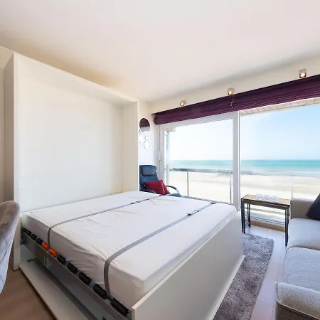 Lovely With Sea-views Appartement Middelkerke