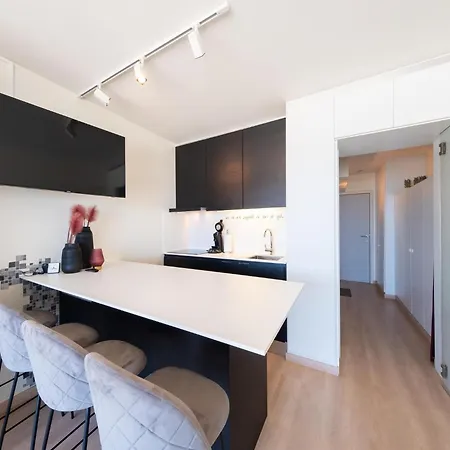 Lovely With Sea-views Appartement Middelkerke