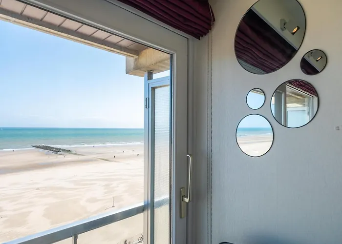 Apartment Lovely With Sea-views