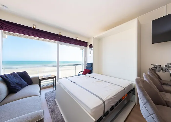 Lovely With Sea-views Apartment